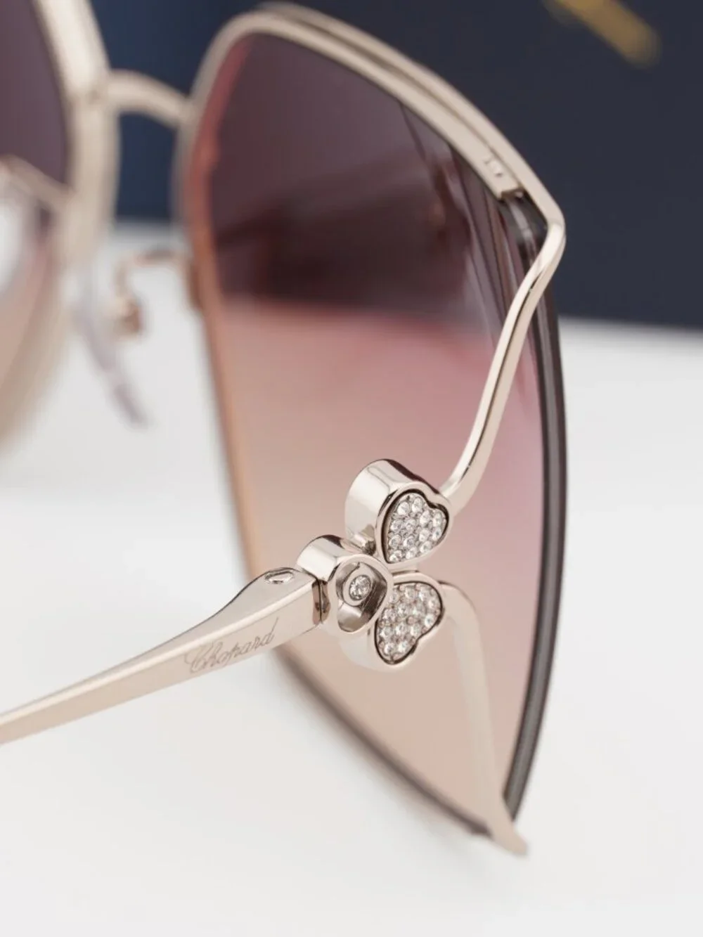 Chopard SCHG68S A32X Butterfly Sunglasses - Gold / Red Gradient - Picture 8 of 9